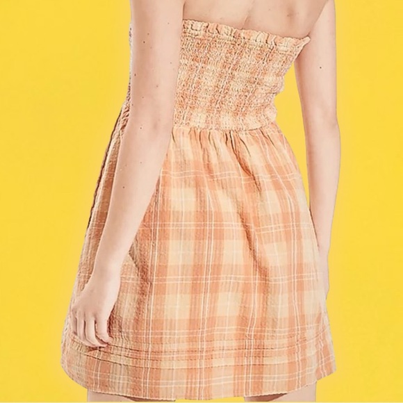 NWT American Eagle ‘Smockin’ On Sunshine Strapless Dress’ in “Peach” Gingham M - Picture 3 of 13
